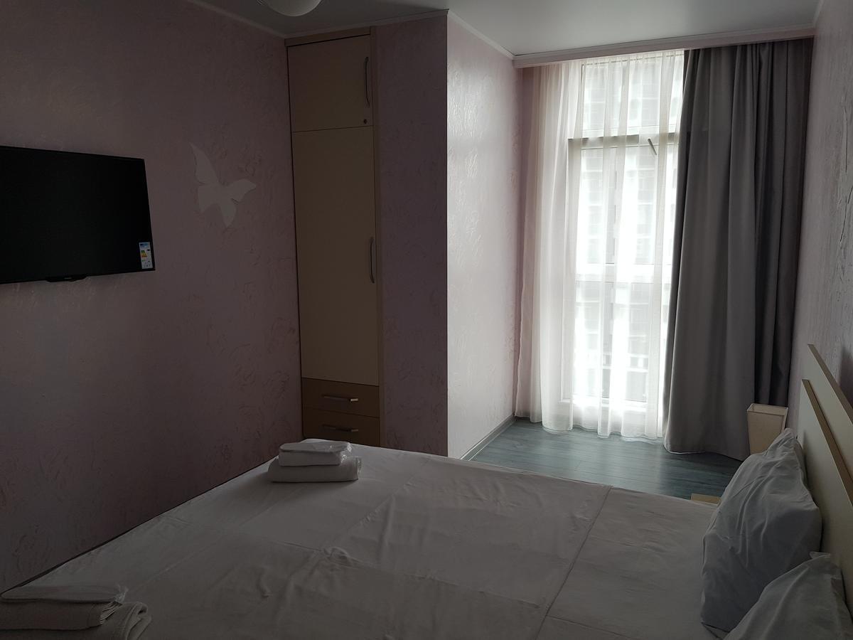 Aparthotel Viva Blue Batumi Exterior foto
