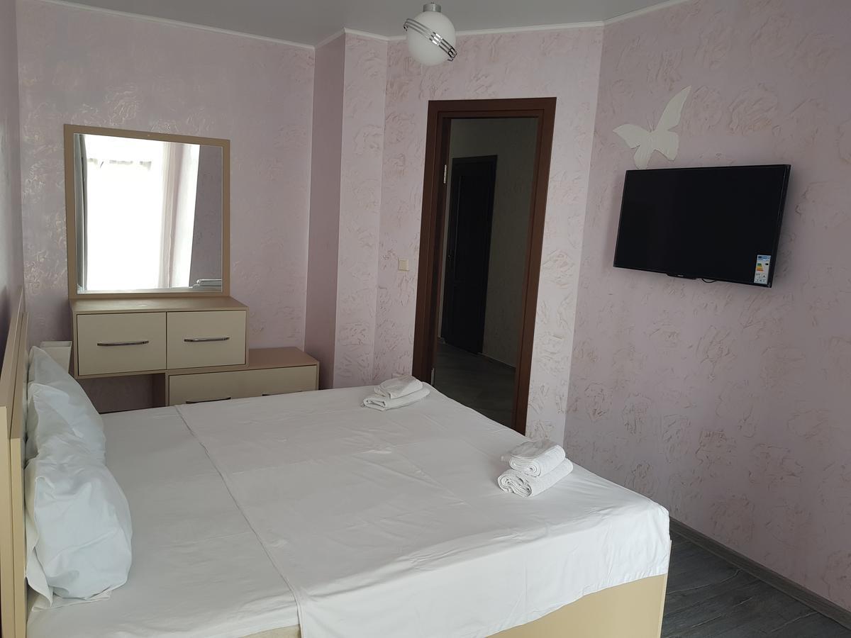 Aparthotel Viva Blue Batumi Exterior foto